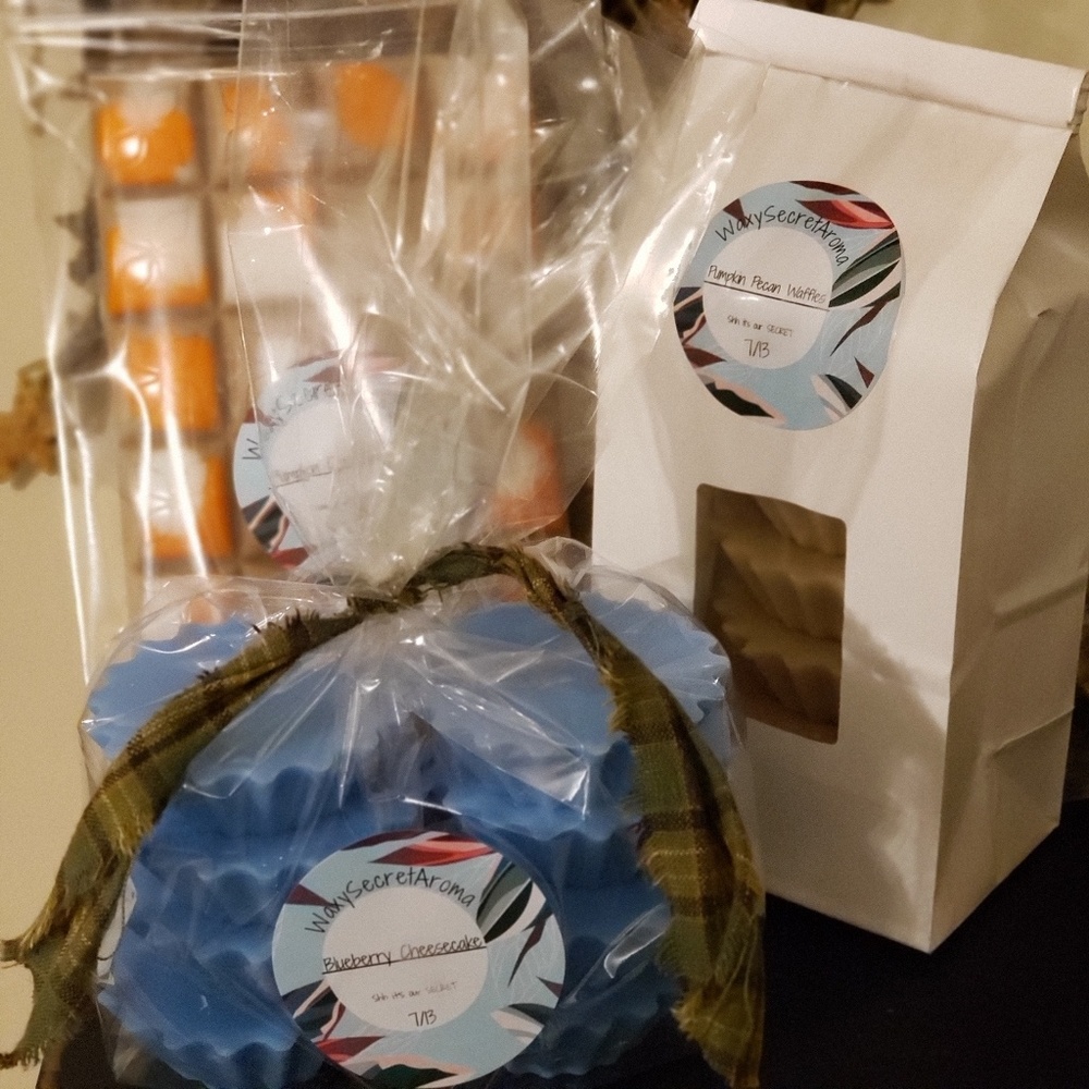 Highly scented wax melts